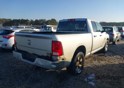 2018 Ram 1500 Slt 4X2 6'4 Box z USA, uszkodzony, nr VIN 1C6RR6GG3JS303919